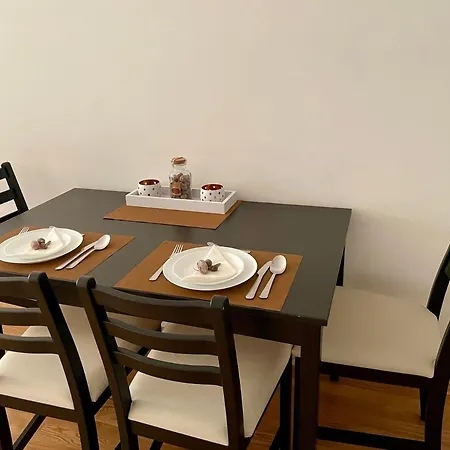 Apartment Like 1 *