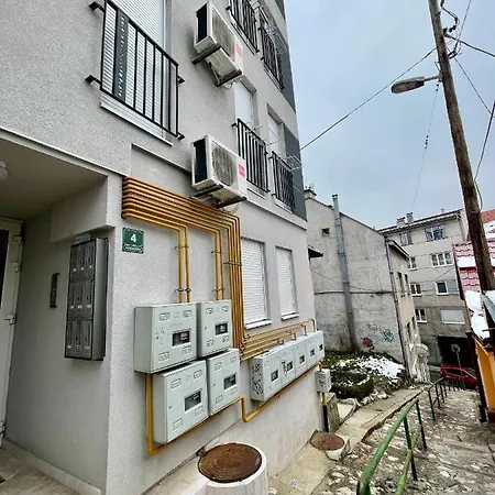 Apartment Like 1 *